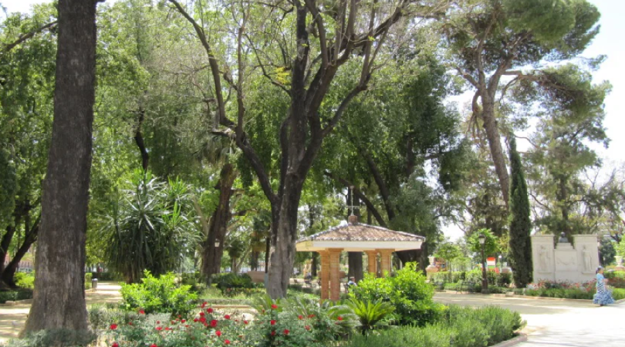 PLAZAS Y JARDINES DE SEVILLA